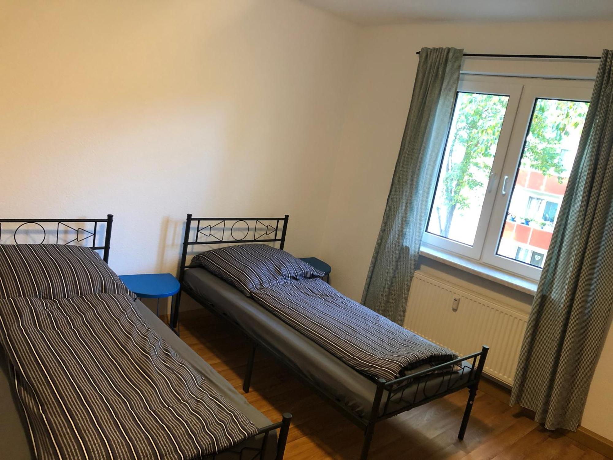 Ferienwohnung Monteurzimmer Heinzberg Haus 阿恩施塔特 外观 照片